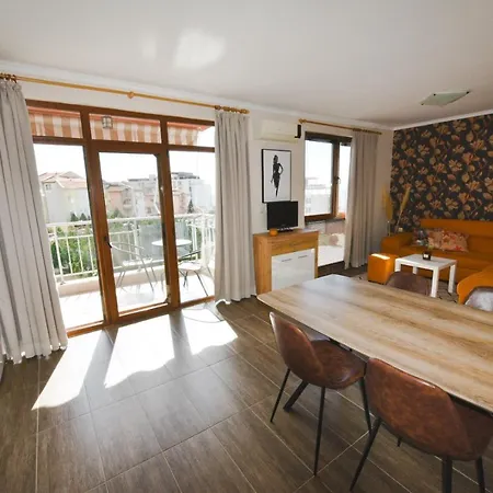 Sunwave Saint Apartament *