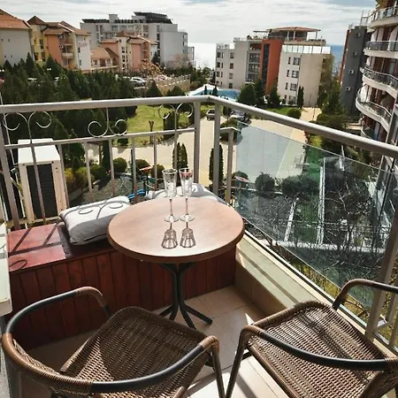Sunwave Saint Apartament *
